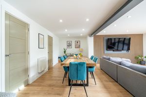 Photo 7- click for photo gallery